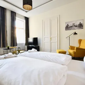 Apartamento Standard By Hi5 - Dessewffy 39, Budapest