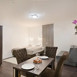 4* Lejlighedshotel Paulay Downtown